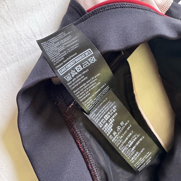 Ivy Park Colorblock Sports Bra - Picture 7 of 8